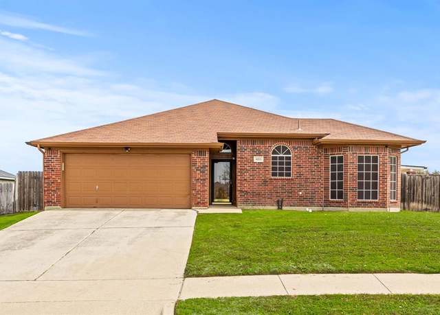 Property at 6211 Brookknoll Dr, Arlington, TX 76018, 4 beds, 2 baths