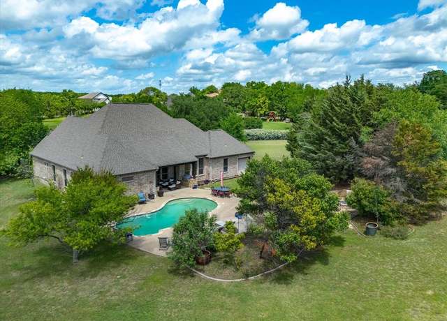 Property at 1417 Saratoga Ln, Aledo, TX 76008, 4 beds, 3 baths