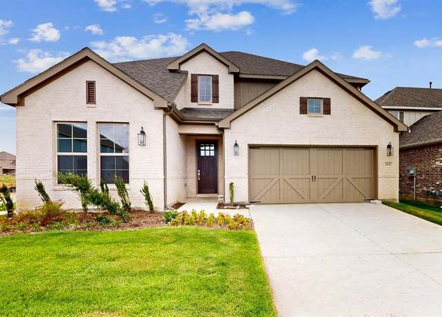 Property at 2635 Gladewater Rd, Celina, TX 75009, 4 beds, 3 baths