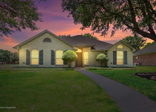 Property at 713 Tahoe Trl, Hewitt, TX 76643, 4 beds, 2 baths
