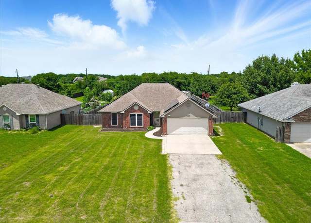 Property at 638 Lakeshore Blvd, Oak Point, TX 75068, 3 beds, 2 baths