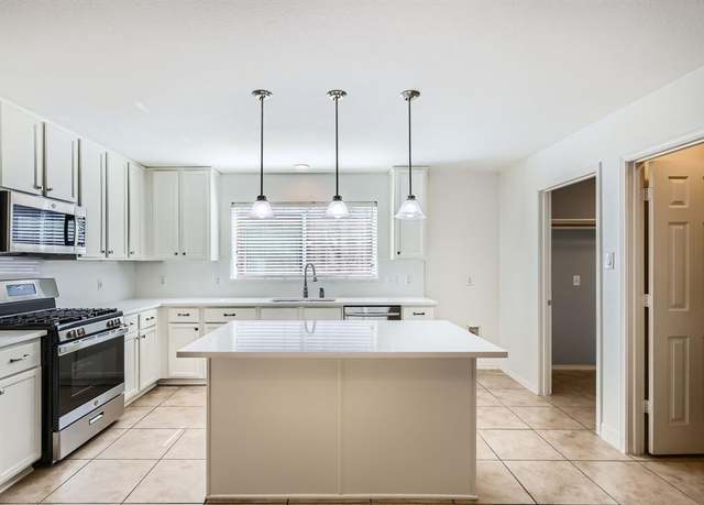 Property at 10229 Olivia Dr, Mckinney, TX 75072, 5 beds, 3.5 baths