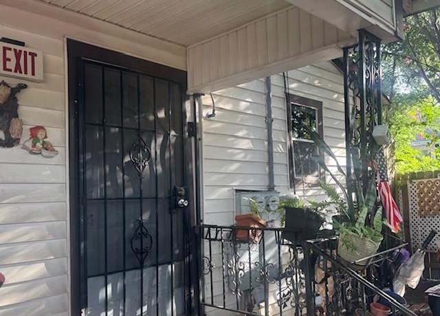 Property at 610 W Twelfth St, Dallas, TX 75208, 4 beds, 2.5 baths