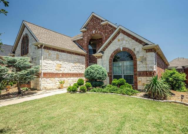 Property at 210 Chapel Hill Dr, Prosper, TX 75078, 5 beds, 3 baths