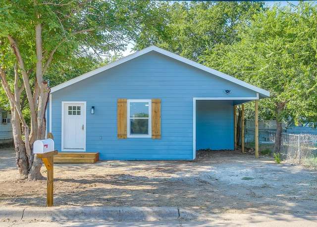 Property at 710 12th St, Mineral Wells, TX 76067, 3 beds, 2 baths