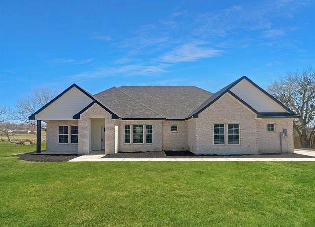 Property at 205 Mcelroy St, Southmayd, TX 76268, 3 beds, 2 baths