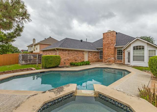 Property at 116 Fallbrook Dr, Murphy, TX 75094, 4 beds, 2 baths