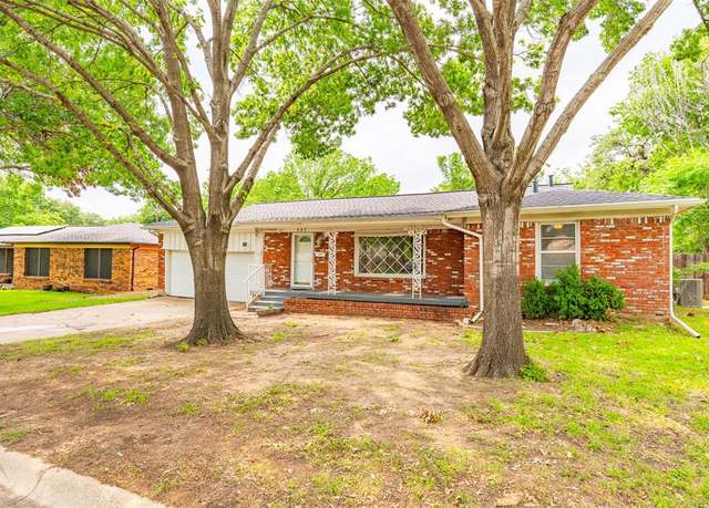 Property at 337 Hurst Dr, Bedford, TX 76022, 3 beds, 2 baths