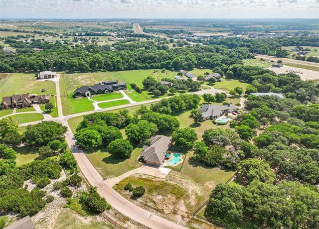 Property at 104 E Hidden Meadow Ct, Cresson, TX 76035, 4 beds, 3 baths