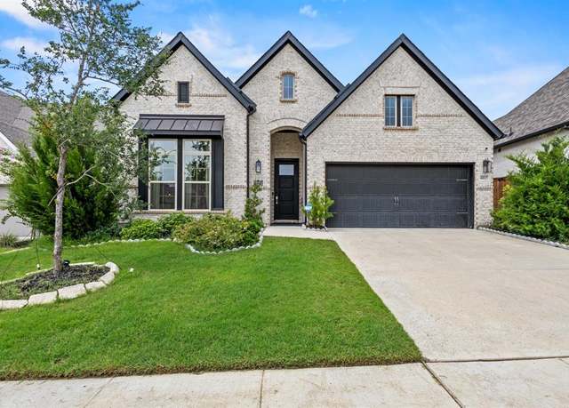 Property at 4017 Crepe Myrtle St, Aubrey, TX 76227, 4 beds, 3 baths