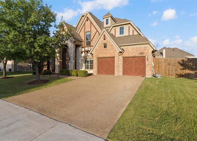 Property at 600 Sierra Ave, Mansfield, TX 76063, 6 beds, 4.5 baths