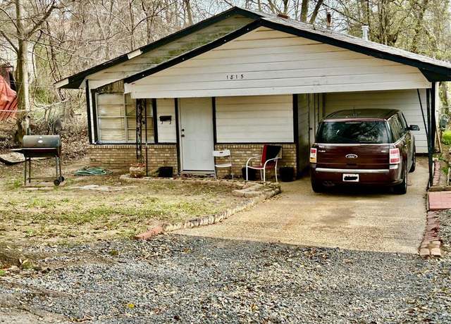 Property at 1815 Dove St, Shreveport, LA 71103, 3 beds, 1.5 baths