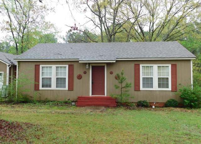 Property at 901 N Arkansas St, Springhill, LA 71075, 2 beds, 1 bath