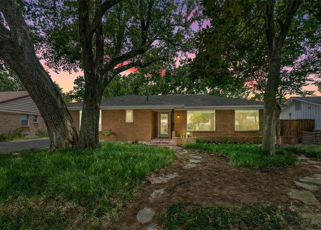 Property at 7059 Town North Dr, Dallas, TX 75231, 3 beds, 2 baths