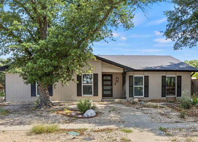 Property at 5101 Hetherington Pl, The Colony, TX 75056, 4 beds, 2 baths