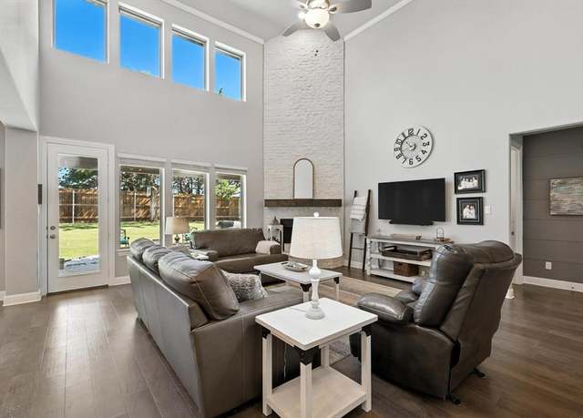 Property at 7431 Bald Cypress Dr, Ovilla, TX 75154, 4 beds, 3 baths