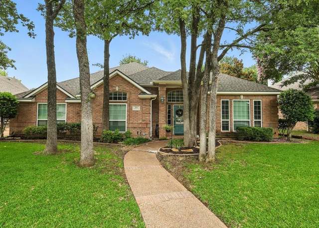 Property at 3612 Bordeaux Ln, Hurst, TX 76054, 3 beds, 2 baths