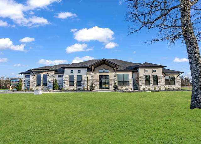 Property at 744 Cooper Trl, Weatherford, TX 76087, 4 beds, 3.5 baths