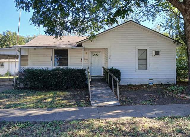 Property at 604 N Bois D Arc Ave, Hubbard, TX 76648, 2 beds, 2 baths