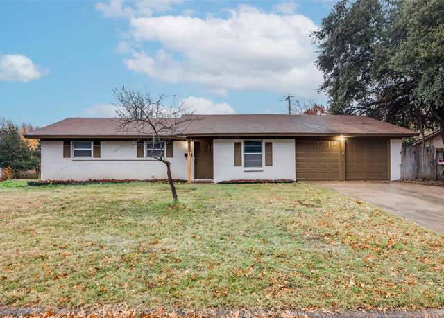 Property at 2801 Wren Ave, Fort Worth, TX 76133, 3 beds, 2 baths