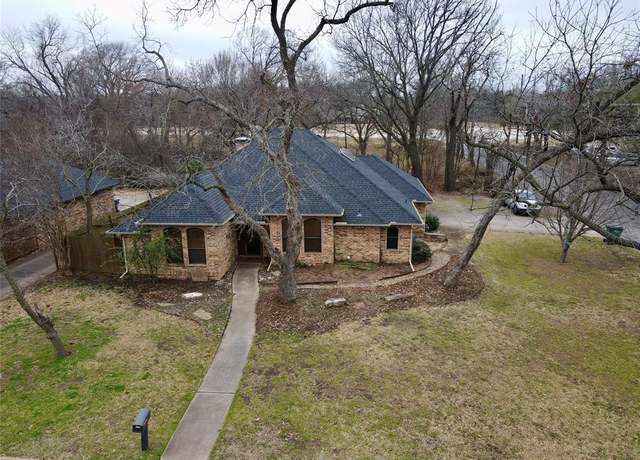 Property at 3212 Mimosa Dr, Sherman, TX 75092, 3 beds, 2.5 baths