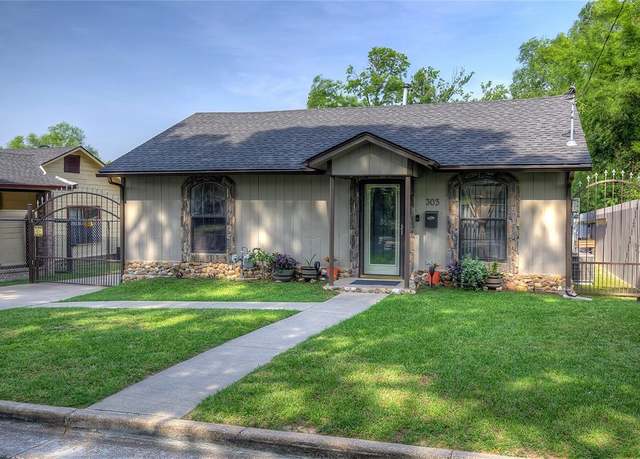 Property at 303 Ardis St, Sulphur Springs, TX 75482, 3 beds, 2 baths