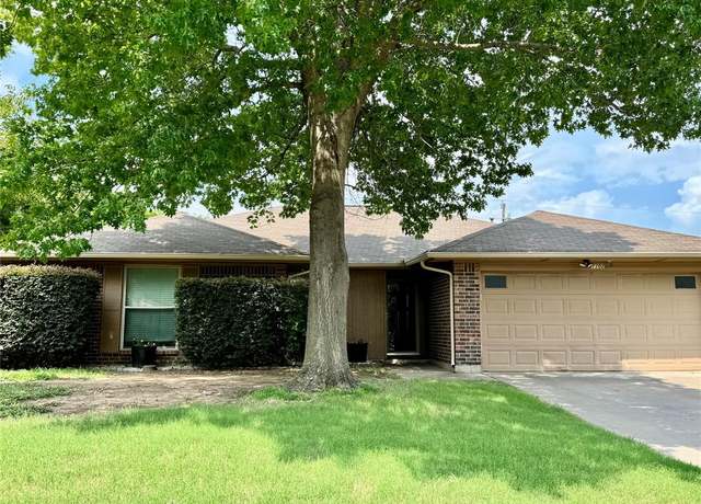 Property at 1102 Lena St, Cleburne, TX 76033, 3 beds, 2 baths