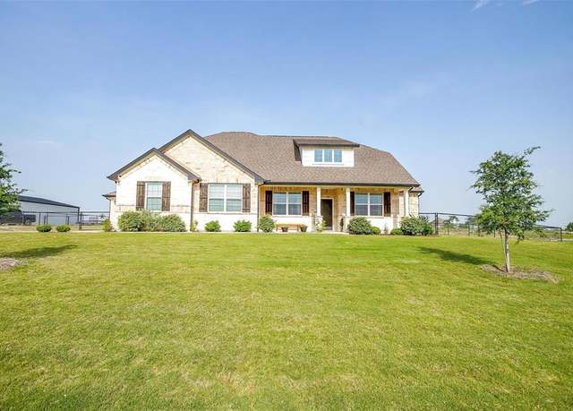 Property at 340 Sanger Dr, Springtown, TX 76082, 4 beds, 3 baths