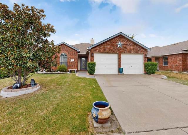 Property at 1111 Partridge Dr, Aubrey, TX 76227, 3 beds, 2 baths