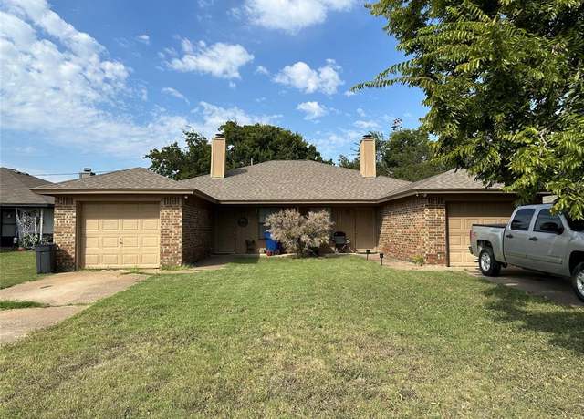 Property at 1428 Briar Cir, Crowley, TX 76036, 4 beds, 4 baths