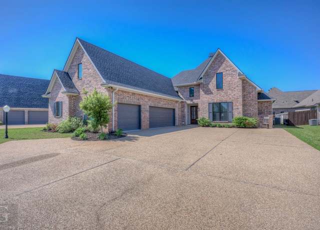 Property at 262 Poydras Ave, Bossier City, LA 71111, 5 beds, 3 baths