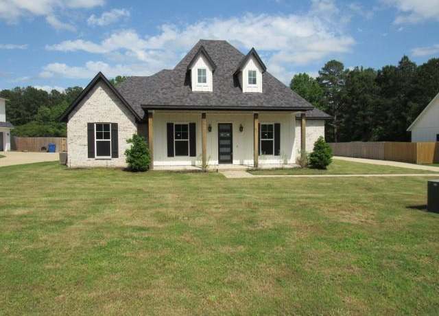 Property at 177 Timberline Cir, Stonewall, LA 71078, 4 beds, 3 baths
