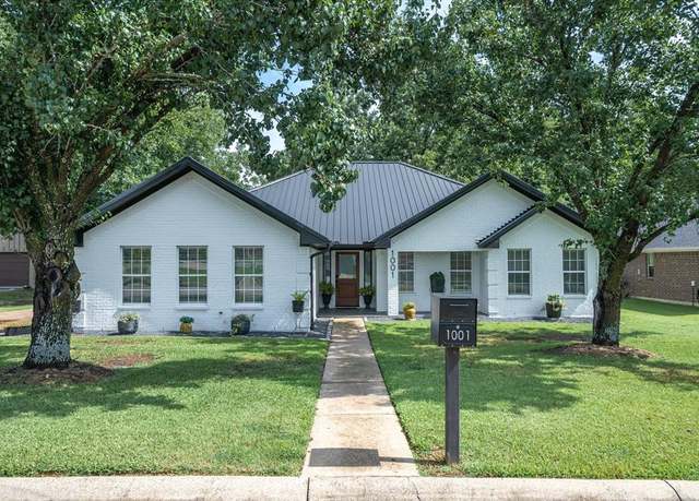 Property at 1001 E Oneal, Wills Point, TX 75169, 3 beds, 2 baths
