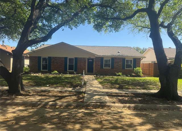 Property at 2718 Branch Oaks Dr, Garland, TX 75043, 3 beds, 2 baths