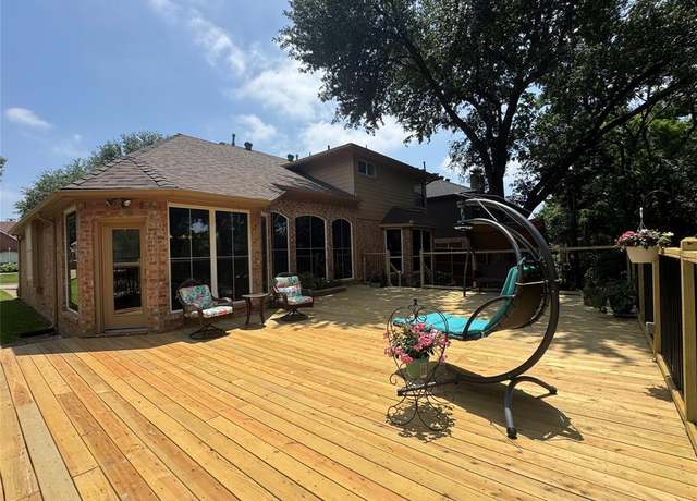 Property at 135 Freedom Ct, Rockwall, TX 75032, 4 beds, 3.5 baths