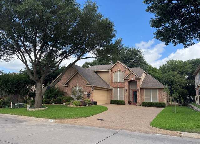 Property at 135 Freedom Ct, Rockwall, TX 75032, 4 beds, 3.5 baths