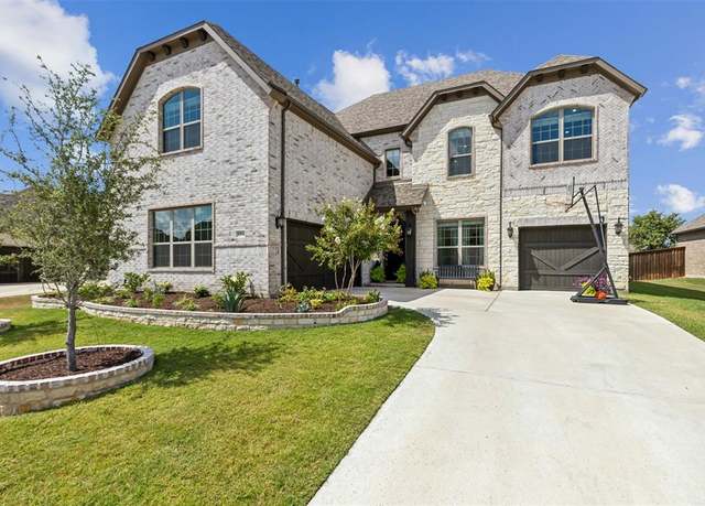 Property at 1014 Ember Crest Dr, Rockwall, TX 75087, 5 beds, 4.5 baths