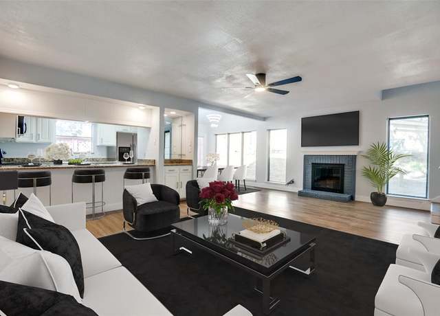 Property at 2711 Creek Wood Ct, Carrollton, TX 75006, 3 beds, 2 baths