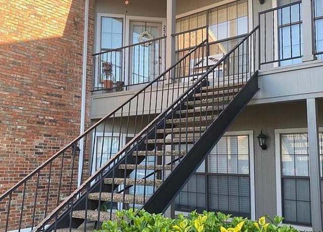 Property at 408 Pebble Way #254, Arlington, TX 76006, 2 beds, 2 baths