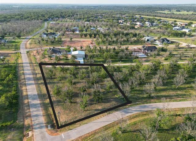 Property at 7001 Gulfstream Dr, Granbury, TX 76049