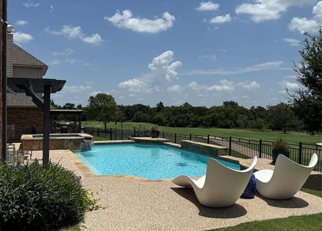 Property at 6502 Lakecrest Dr, Sachse, TX 75048, 4 beds, 3.5 baths
