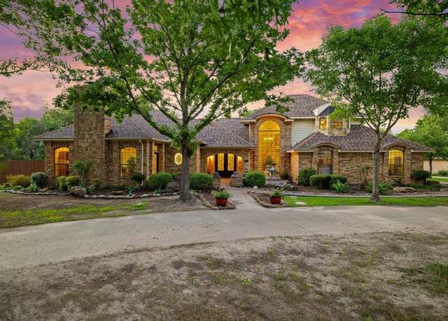 Property at 201 Split Rock Ter, Ovilla, TX 75154, 4 beds, 3.5 baths