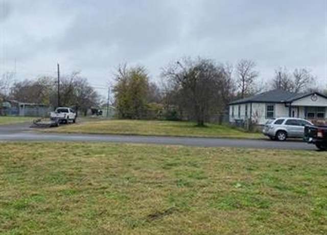 Property at 940 Holt Ave, Waco, TX 76706