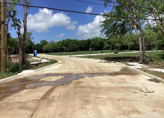 Property at 109 Iron Horse Ln, Denison, TX 75020