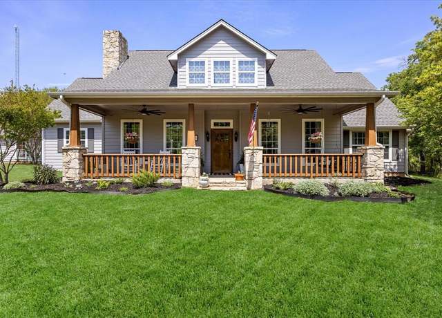 Property at 4726 Rawhide Ct, Granbury, TX 76049, 3 beds, 2.5 baths