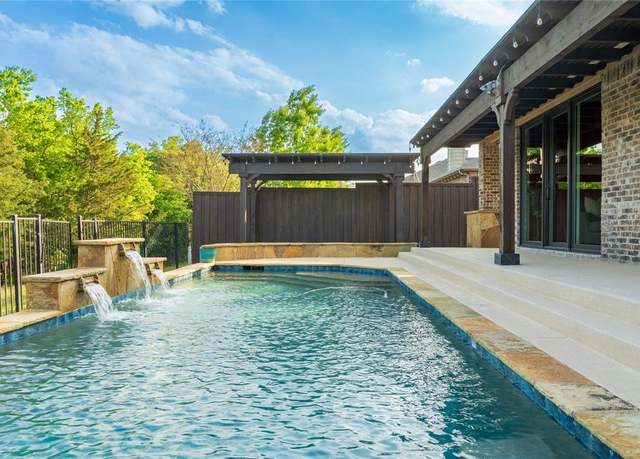 Property at 186 Balfour Dr, Fate, TX 75189, 5 beds, 4 baths