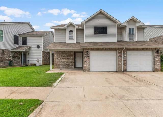Property at 4010 Southern Charm Ct, Arlington, TX 76016, 3 beds, 2.5 baths