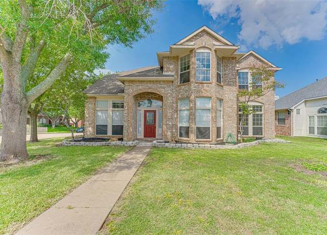 Property at 5025 Lake Vista Dr, The Colony, TX 75056, 5 beds, 3 baths