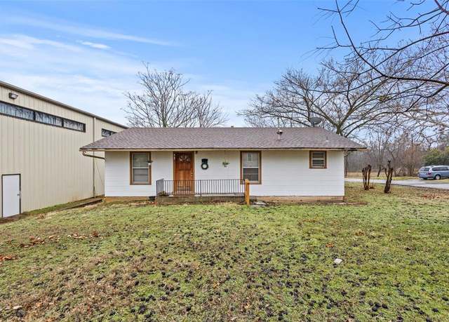 Property at 930 W Texas St, Denison, TX 75020, 2 beds, 1 bath