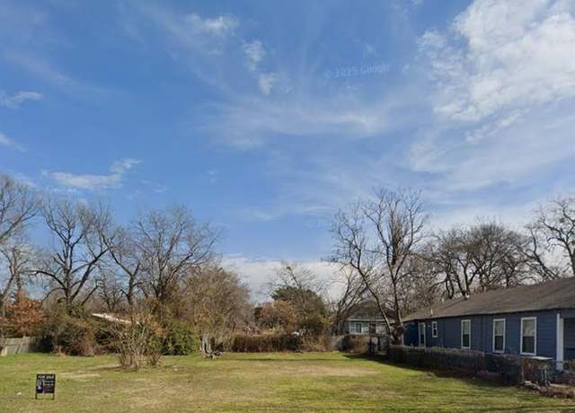 Property at 3230 Topeka Ave, Dallas, TX 75212